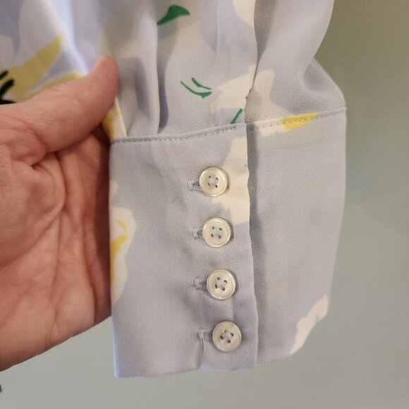 Ann Taylor Pleat Front Blouse, Size S, EUC - Picture 7 of 8